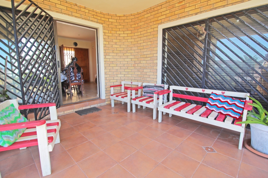 3 Bedroom Property for Sale in Myburgh Park Western Cape
